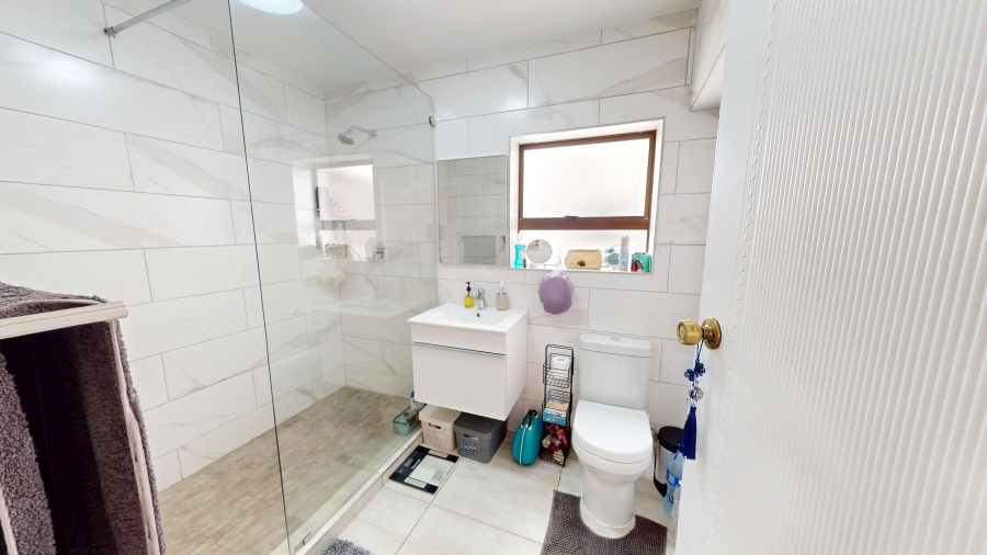 3 Bedroom Property for Sale in Strand North Western Cape